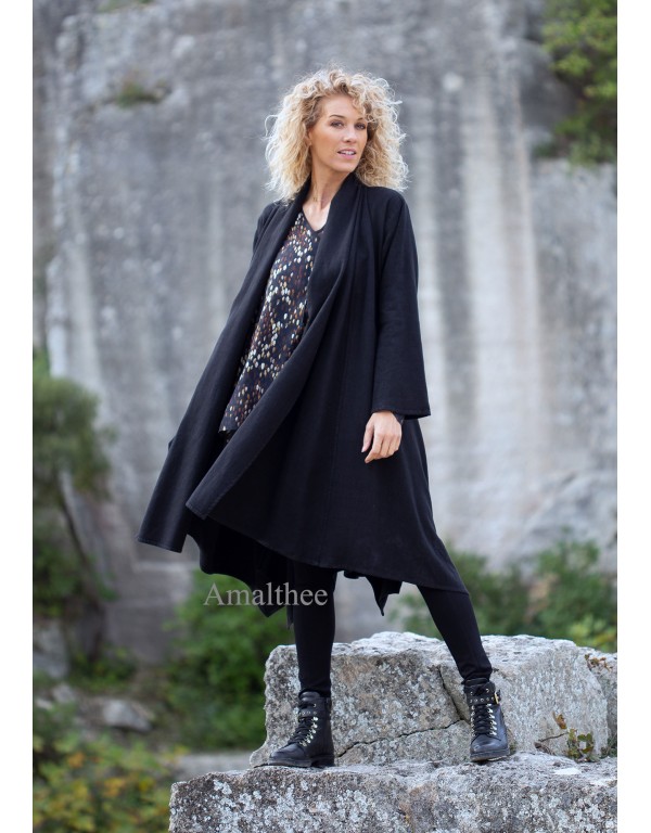 MANTEAU ADELE LONG DESTRUCTURÉ EN LIN ET LAINE COULEUR NOIR ET TUNIQUE ALAYA IMPRIMÉ